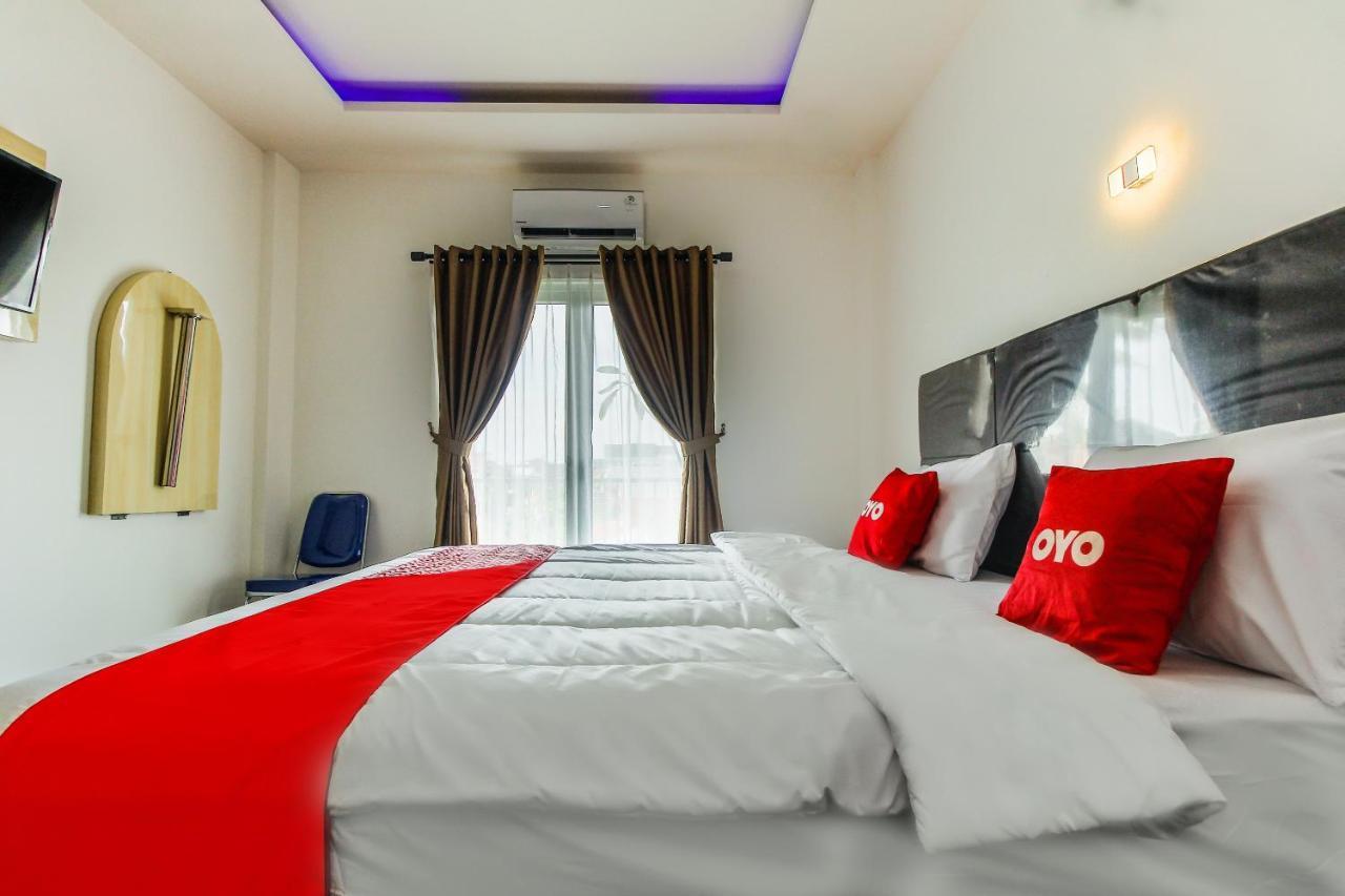 Oyo 3816 The Tispa Syariah Residence Palembang Extérieur photo